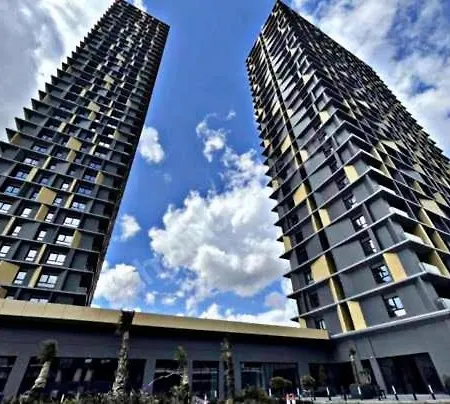 Apartment Lux Next To Mall Istanbul