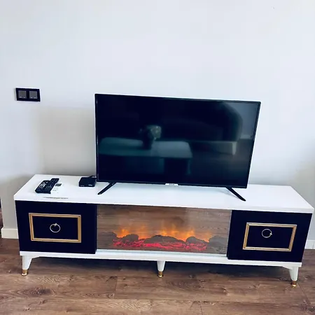 Lux Next To Mall Apartment Istanbul
